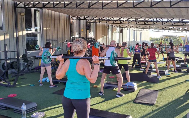 equipo-de-sanvicente-haciendo-sentadilllas